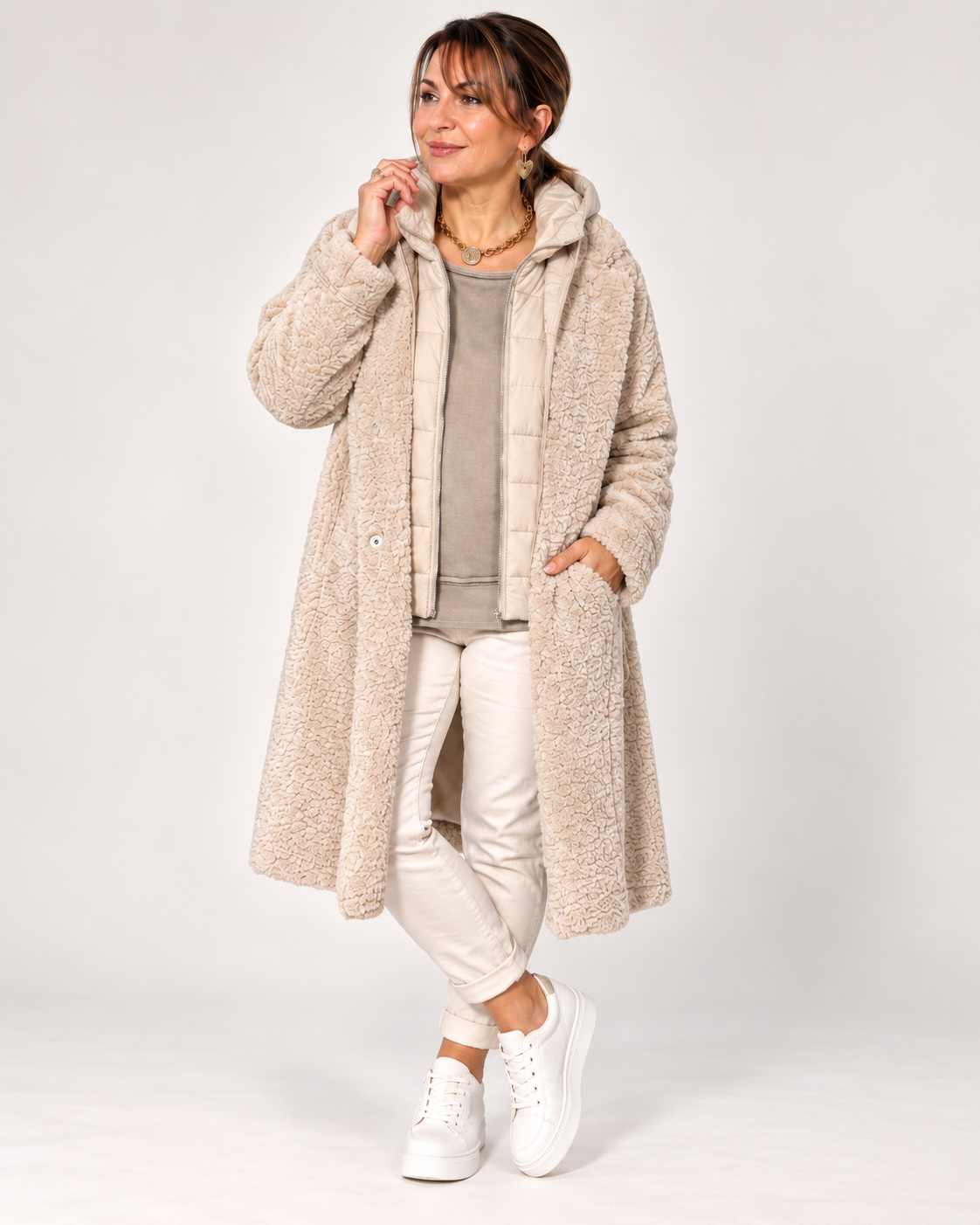Kuscheliger Teddymantel mit herausnehmbarem Kapuzeneinsatz – Beige